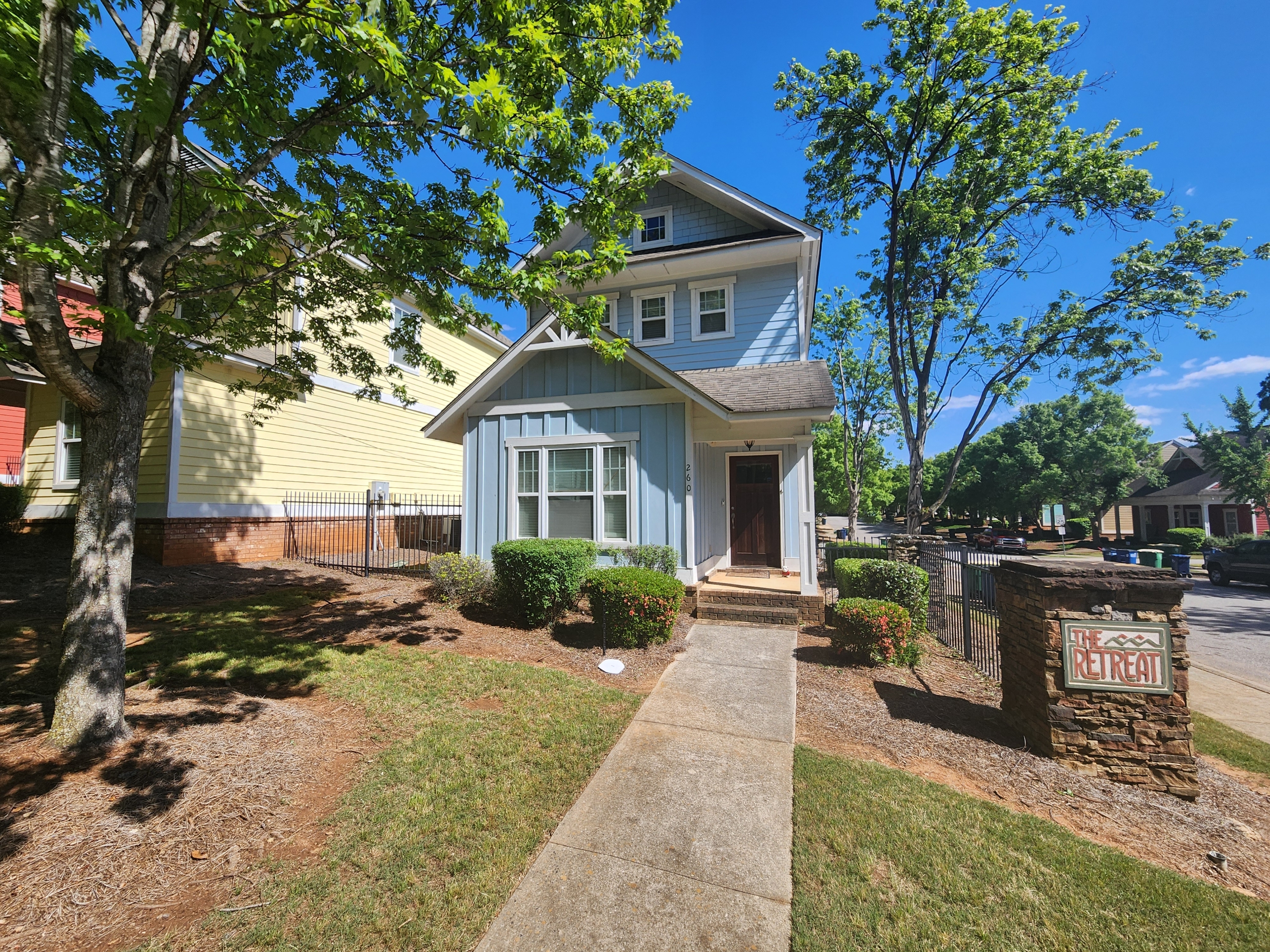 Property main image