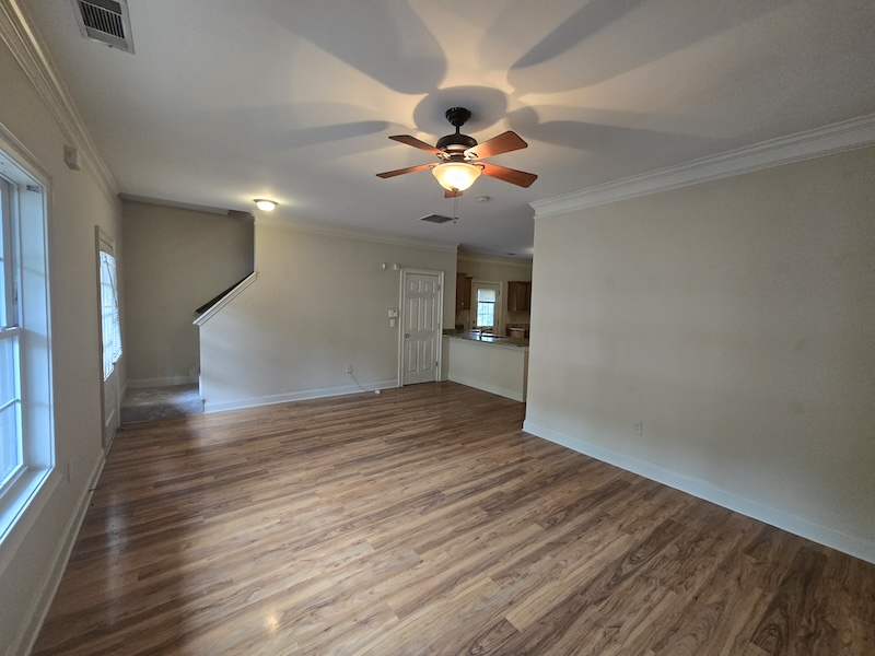 239 Ruth St # 8 - 3