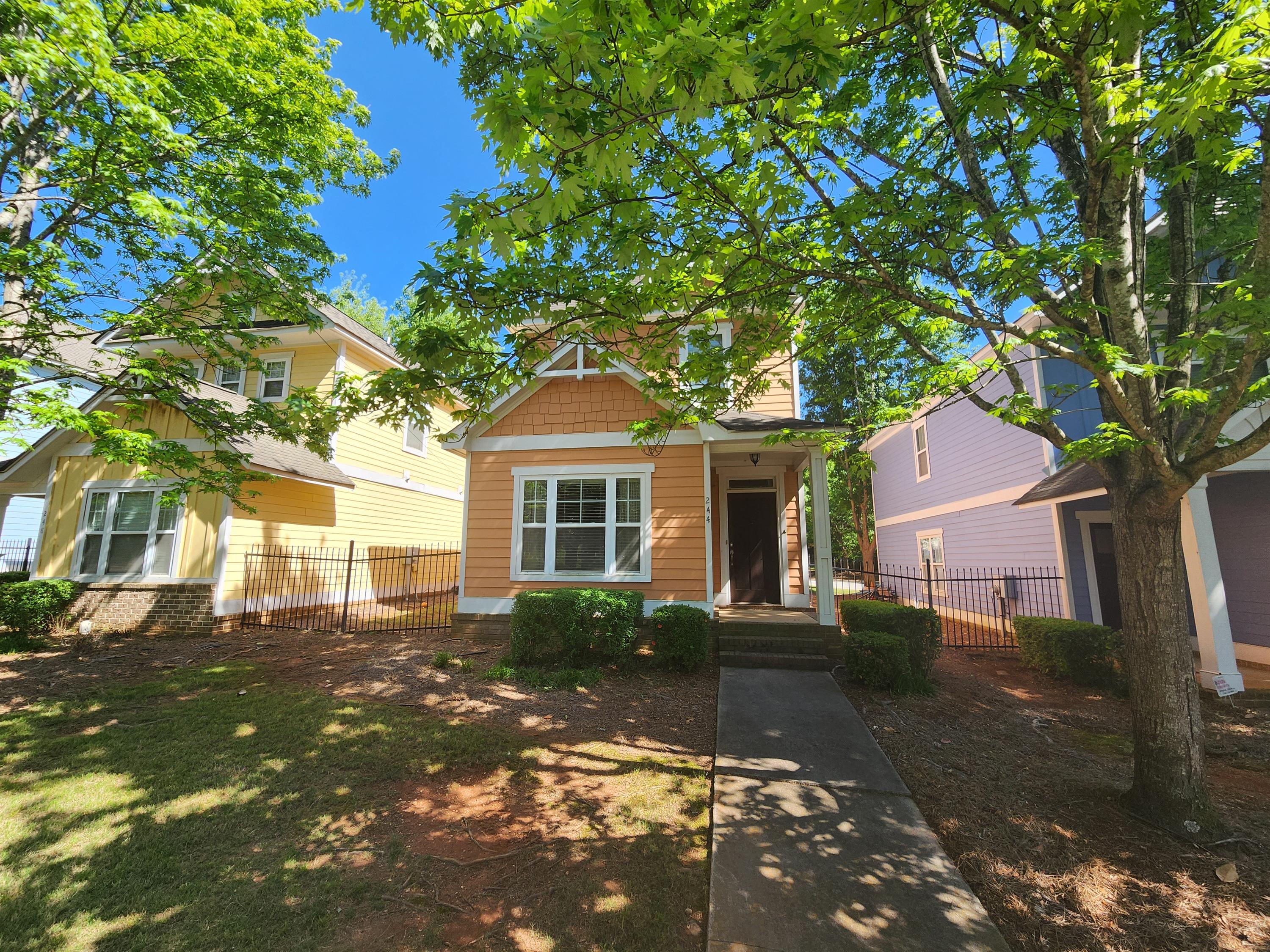 244 Ruth Street - 1